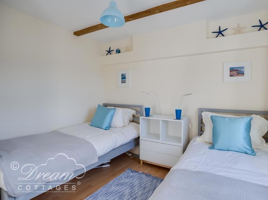 Ammonite Cottage Portland Bagian luar foto