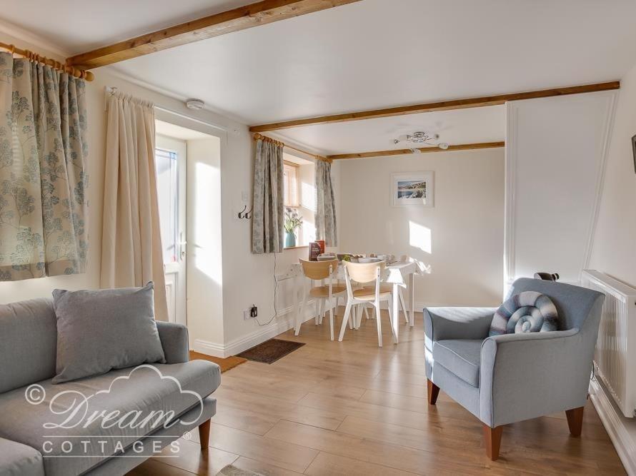 Ammonite Cottage Portland Bagian luar foto
